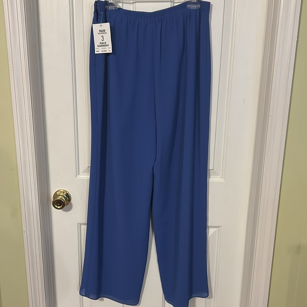 R & M Richards vintage Blue Sequin Jacket and Top Set. NWT. Size14. - Picture 11 of 17